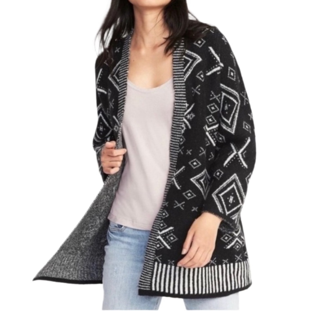 Old Navy Aztec Geometric Print Coatigan Size Medium Cardigan Tribal Transitional